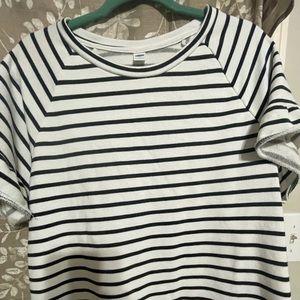 Great casual easy fitting top from Old Navy